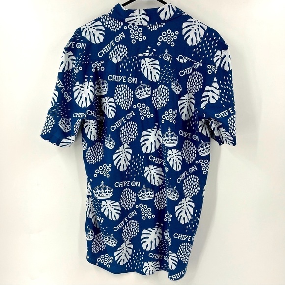 Tipsy Elves  ShortSleeve button down shirt - Picture 6 of 7